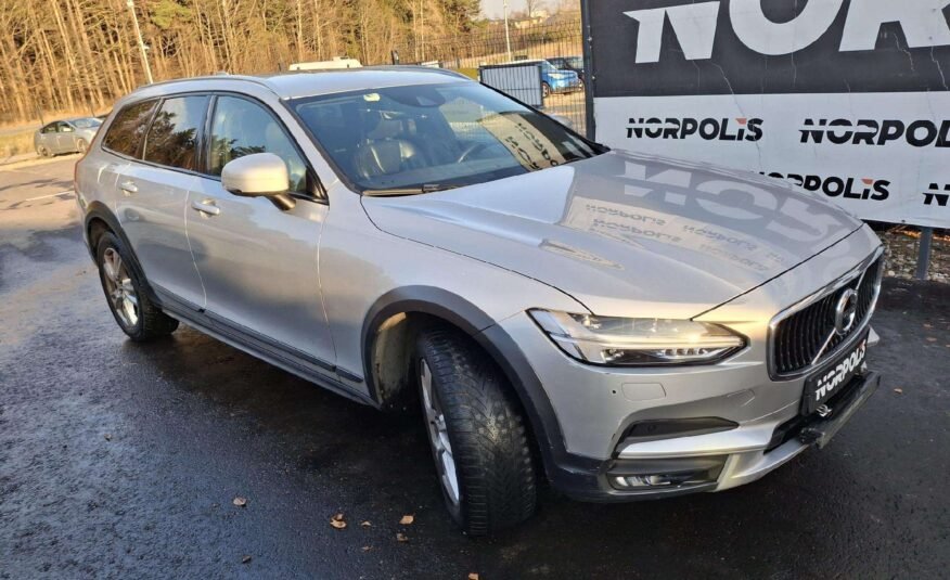 Volvo V90 Cross Country