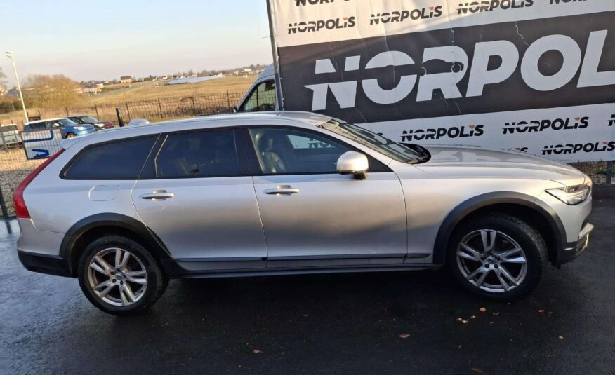 Volvo V90 Cross Country