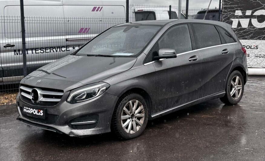 Mercedes-Benz B180