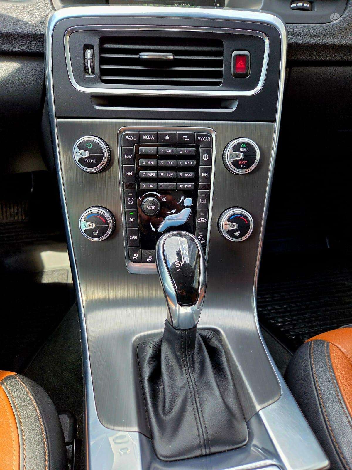 Volvo V60 Cross Country