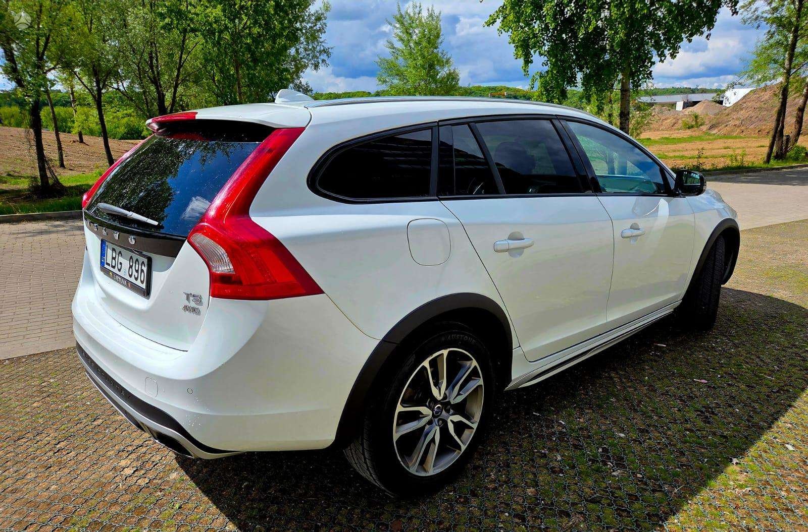 Volvo V60 Cross Country