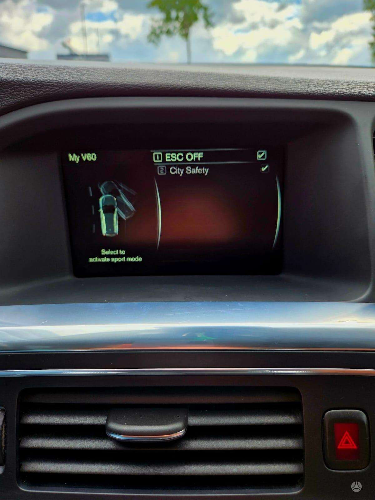 Volvo V60 Cross Country