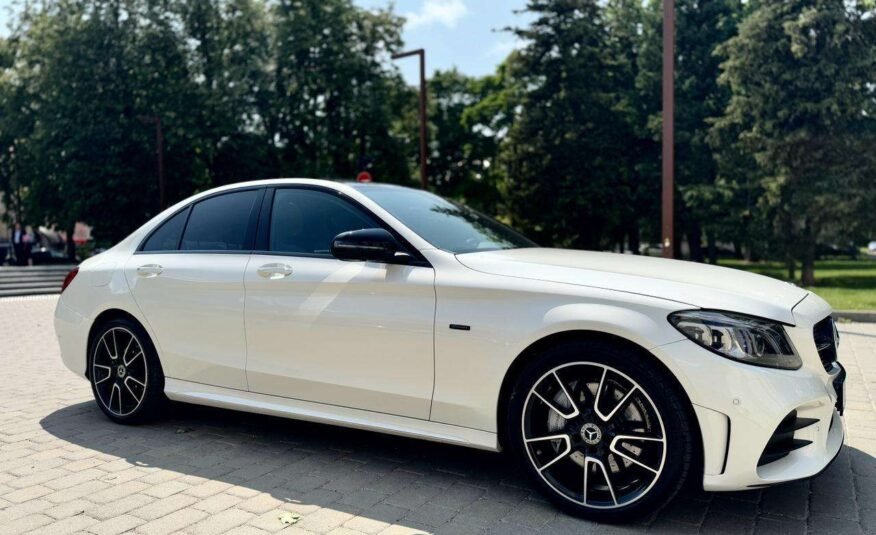 Mercedes-Benz C300