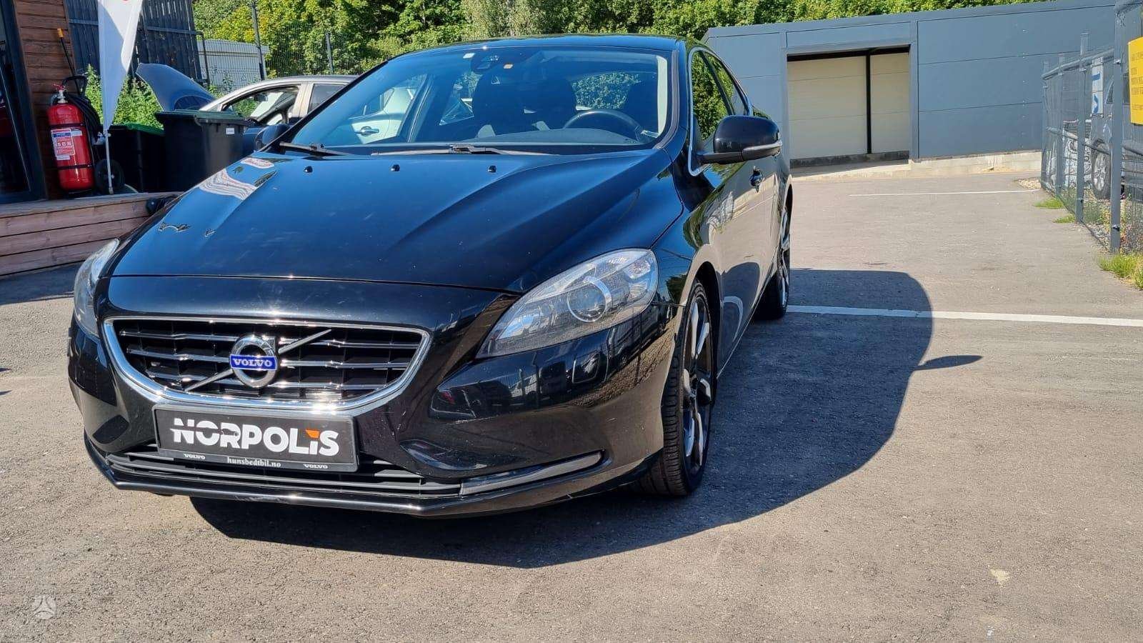 Volvo V40