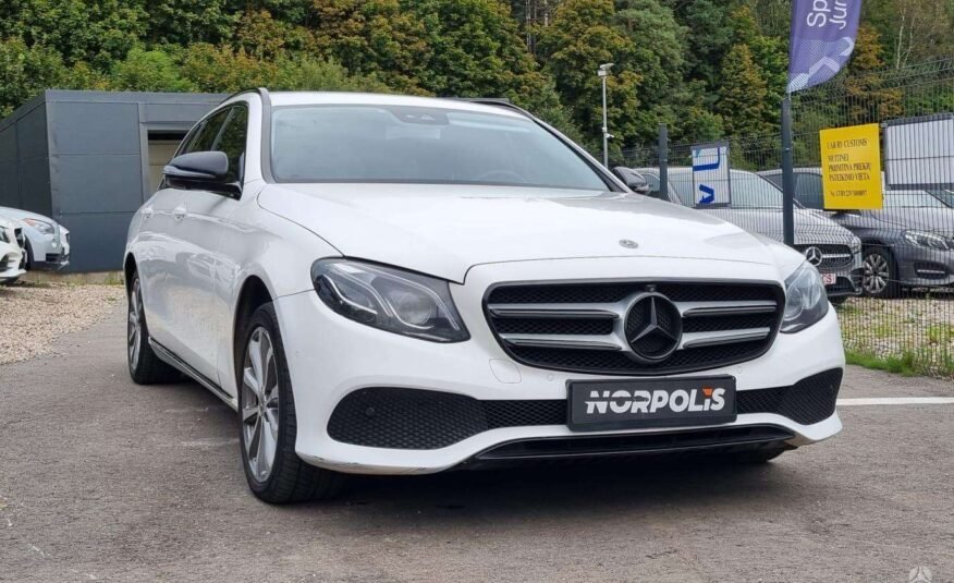 Mercedes-Benz E220
