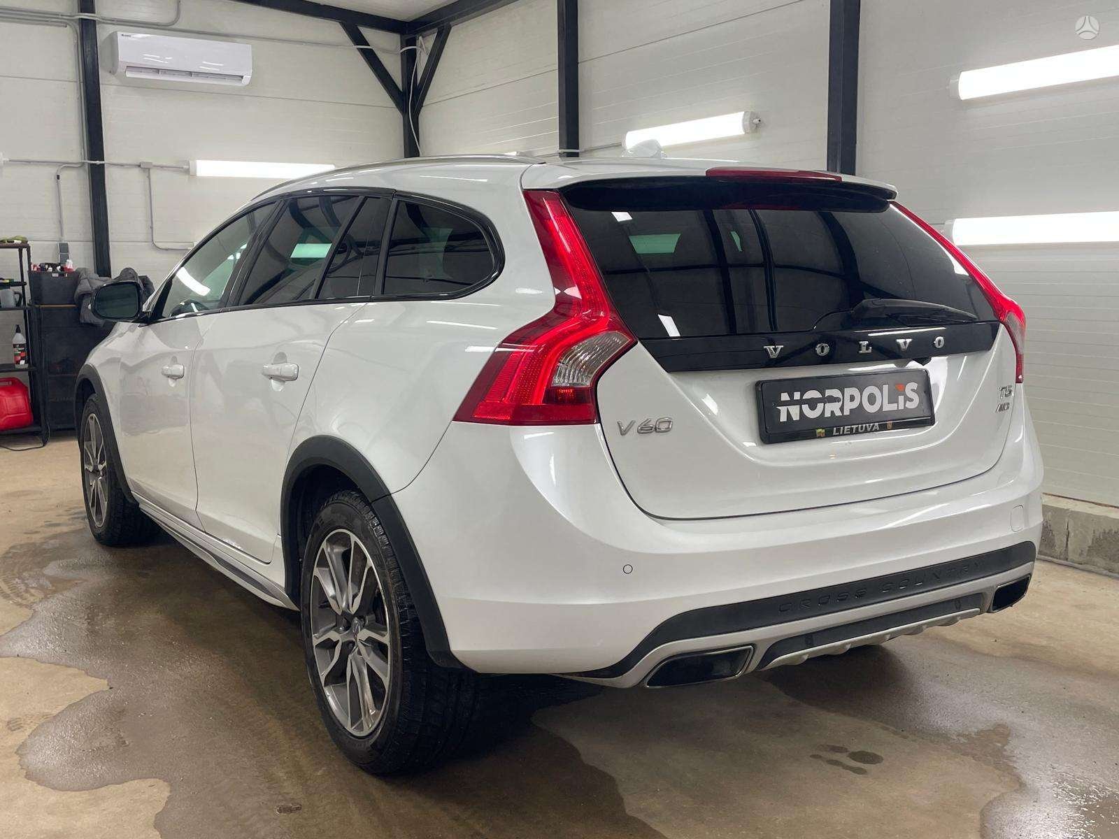 Volvo V60 Cross Country
