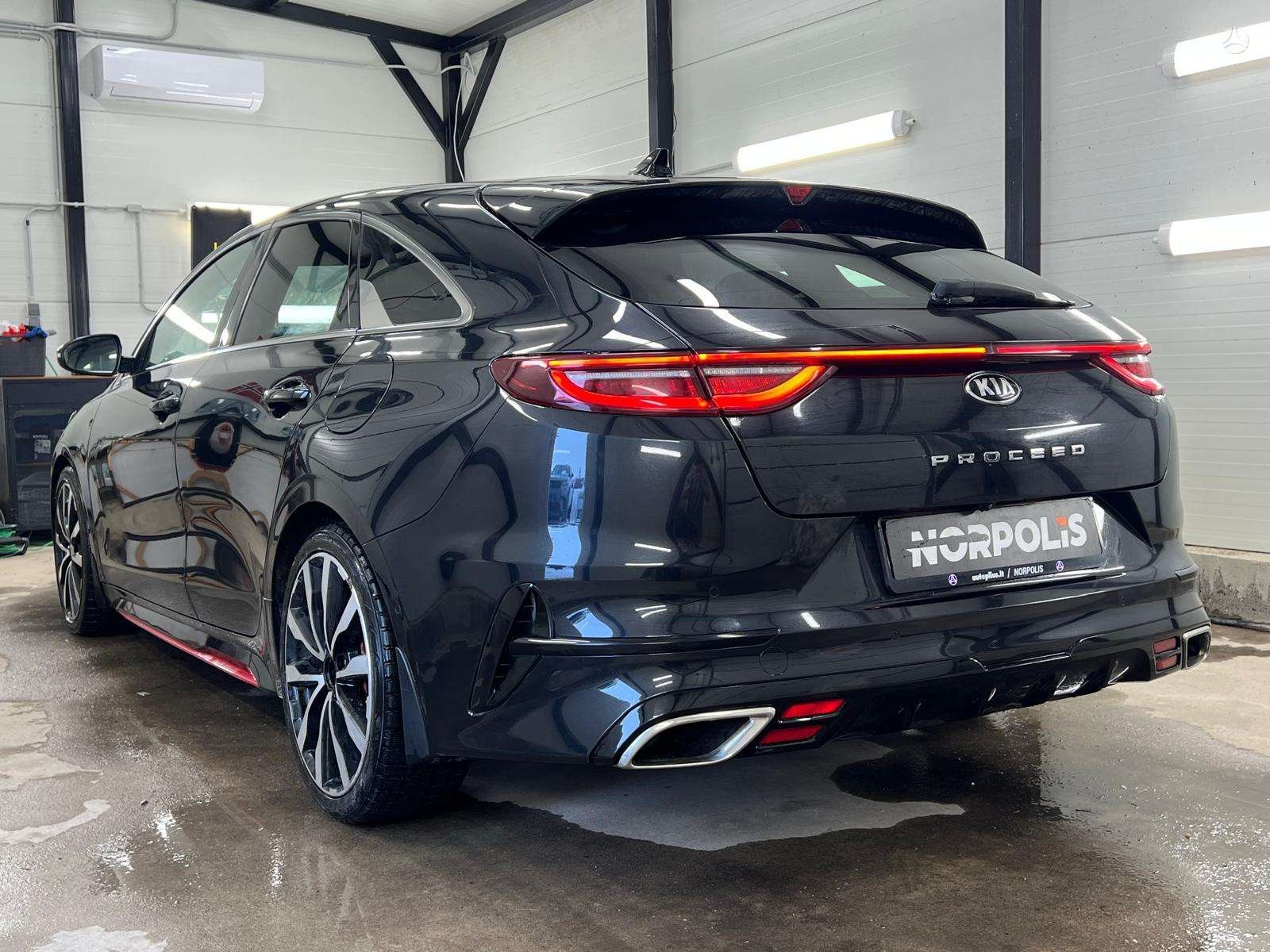 Kia ProCeed