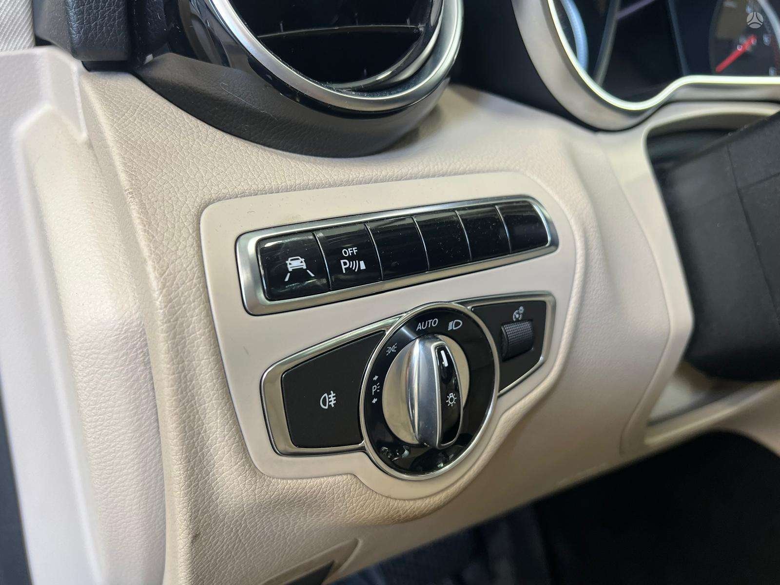 Mercedes-Benz C250