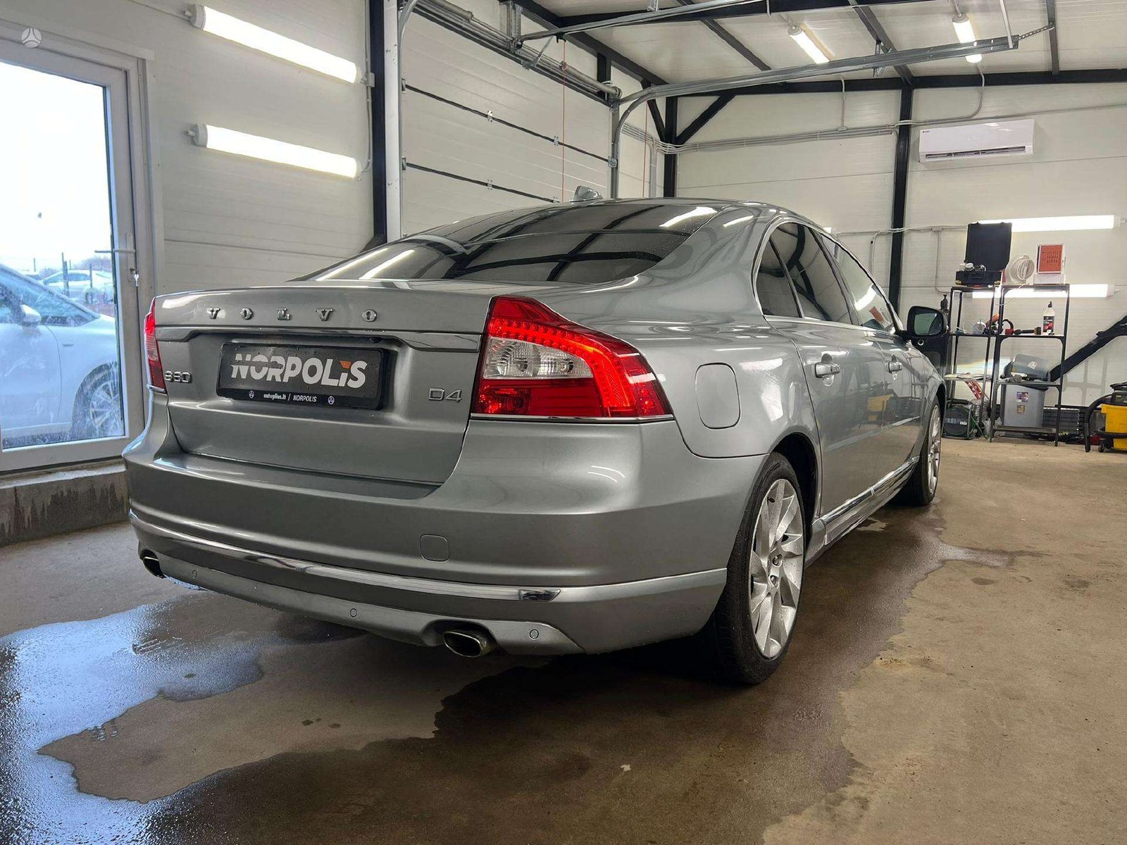 Volvo S80