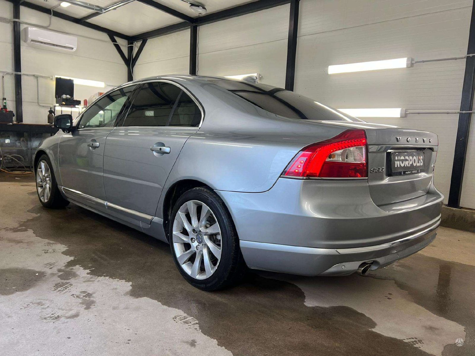 Volvo S80