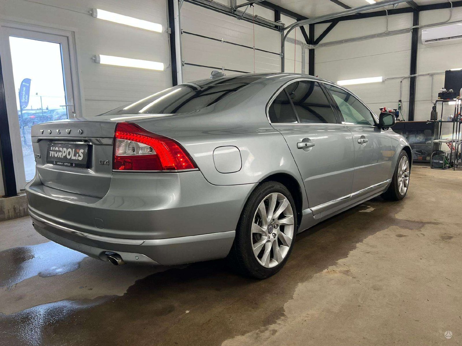 Volvo S80